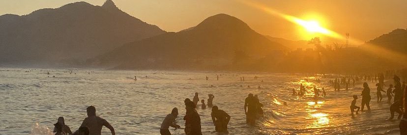 TatiCampoos's profile banner image