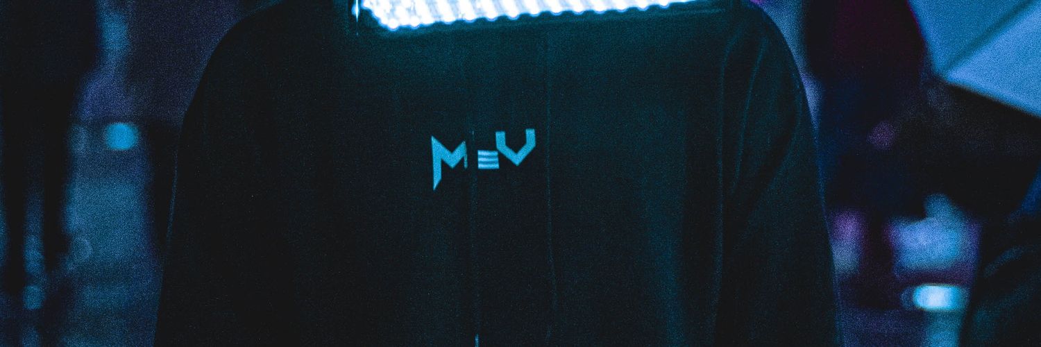 M__e__V's profile banner image