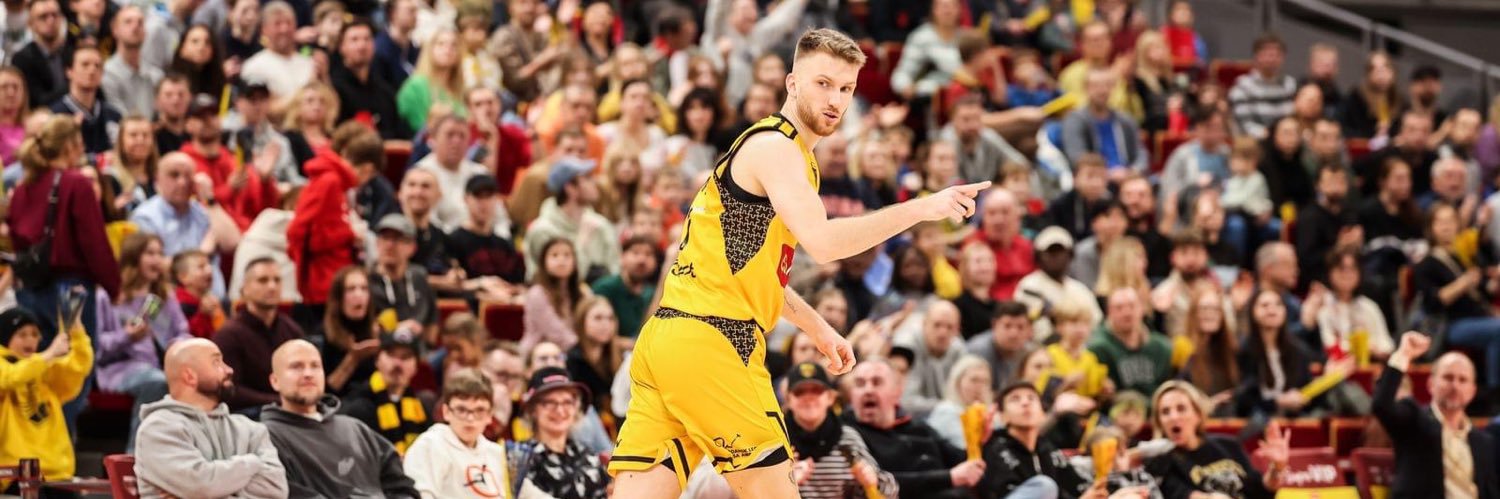 Andy van Vliet banner