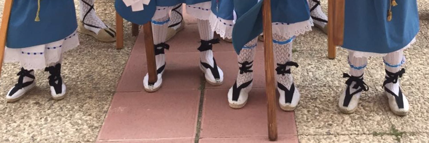 lolaacien's profile banner image