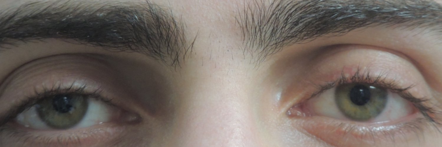 v_icks_'s profile banner image