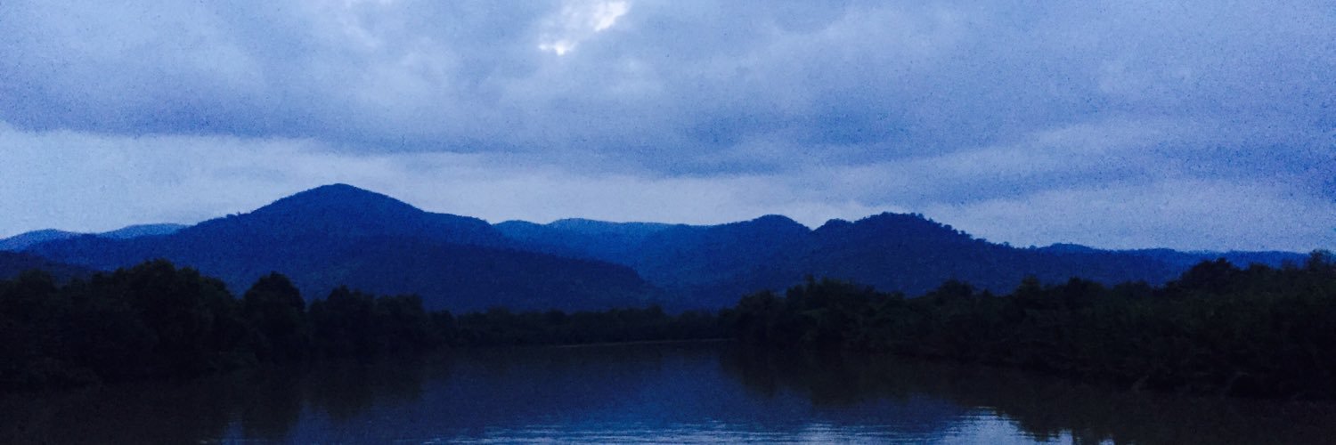 LengTri's profile banner image