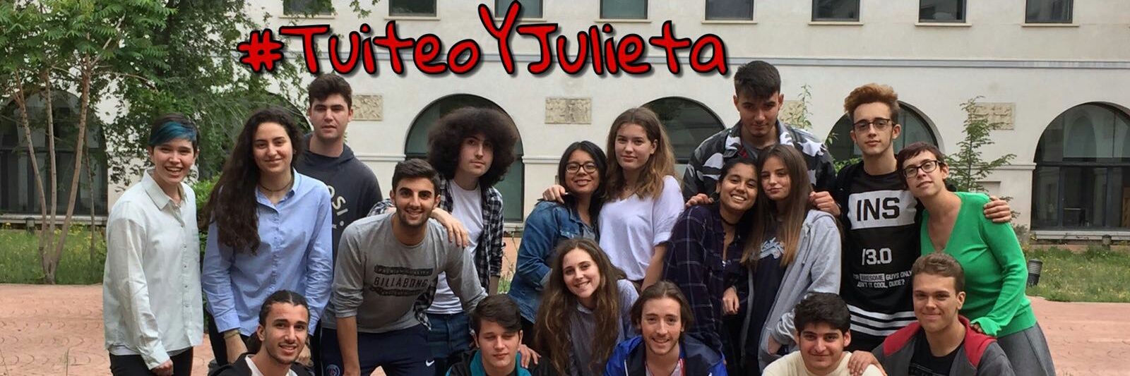 Julieta_cplt's profile banner image