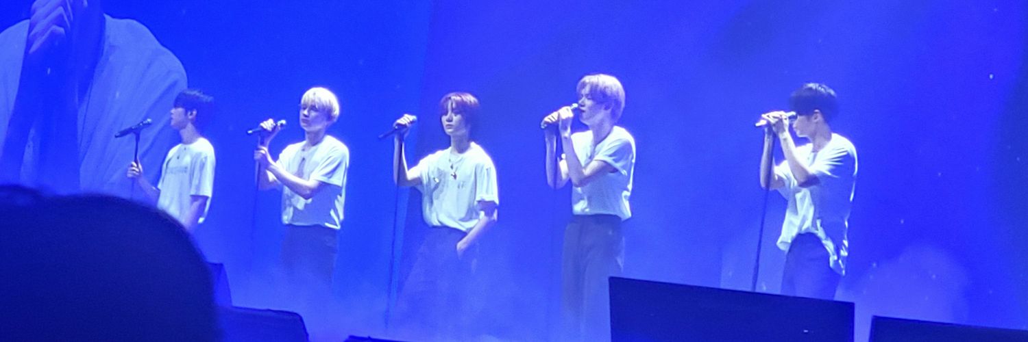 ri_sy's profile banner image