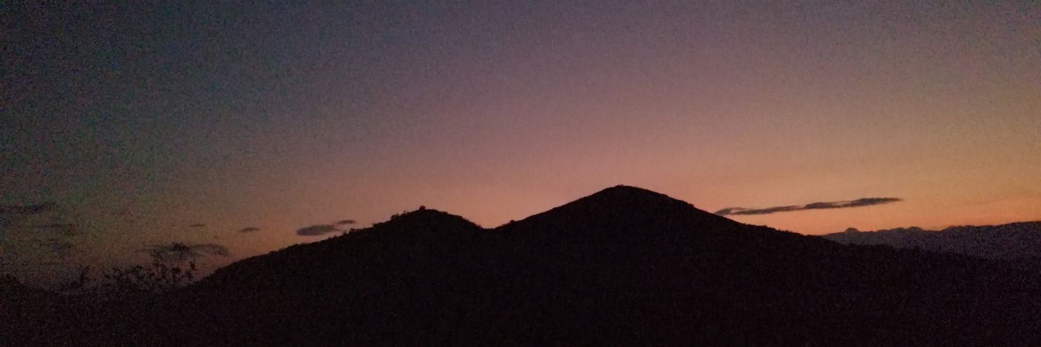 Peloozo's profile banner image