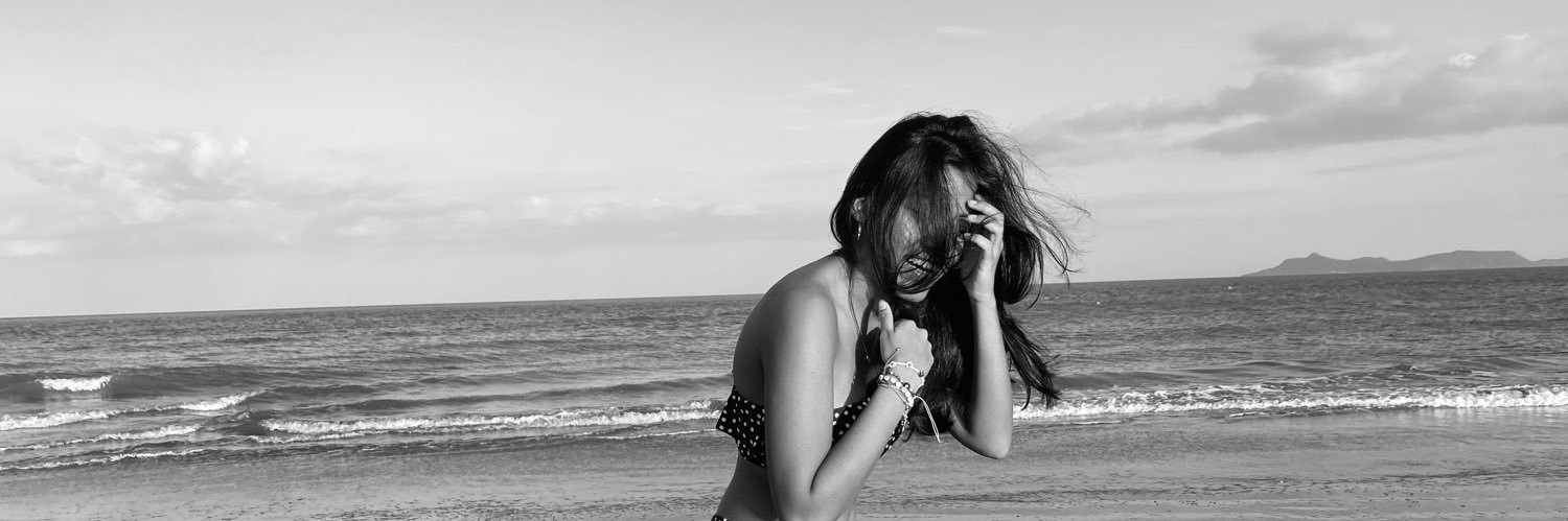 claudiavv_'s profile banner image