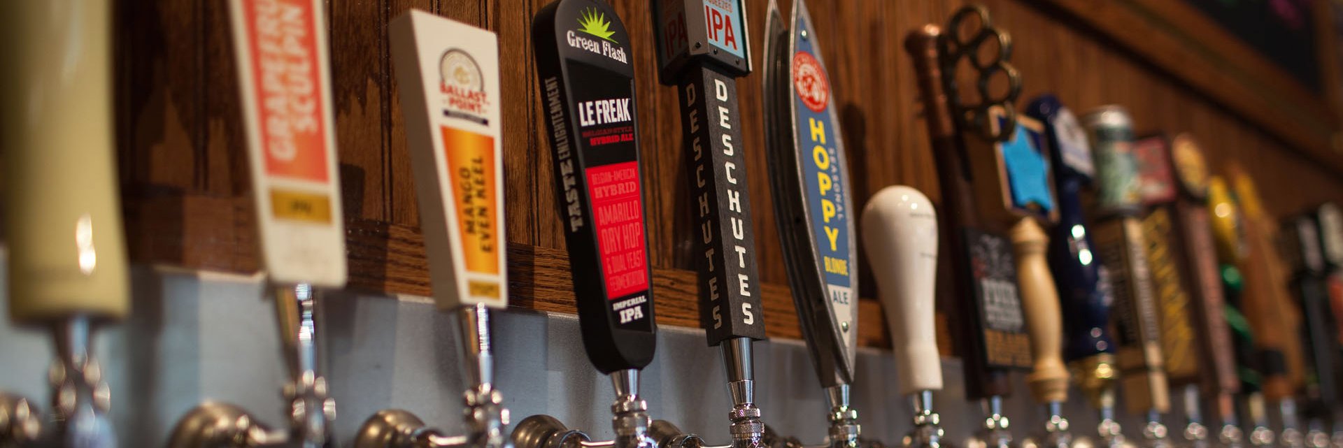 Casual Pint Youngstown banner