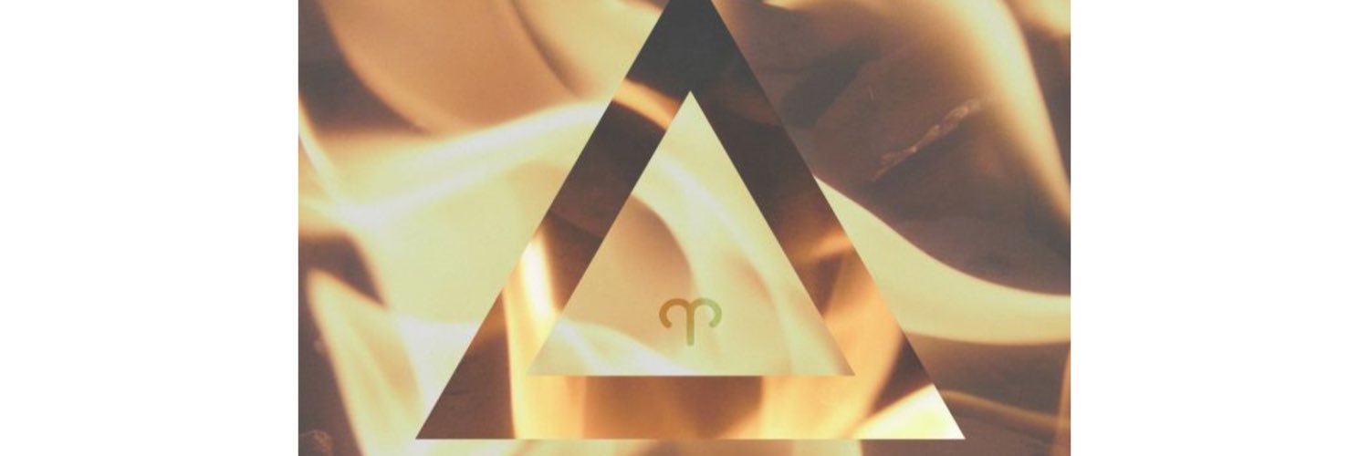 regina_em's profile banner image