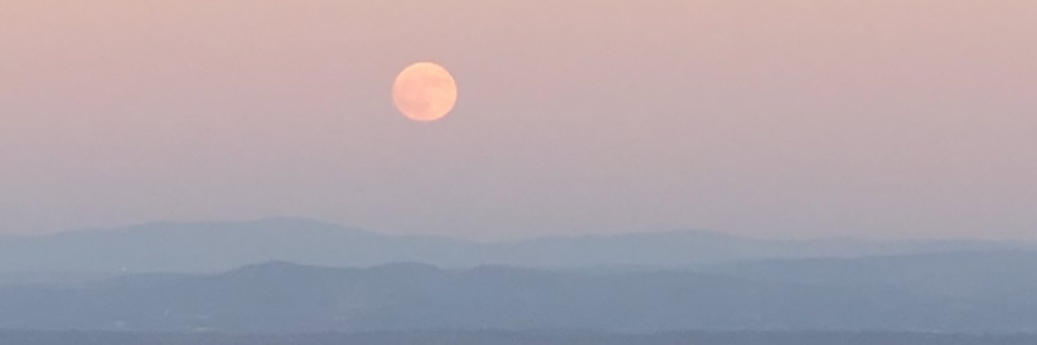 lcall28's profile banner image