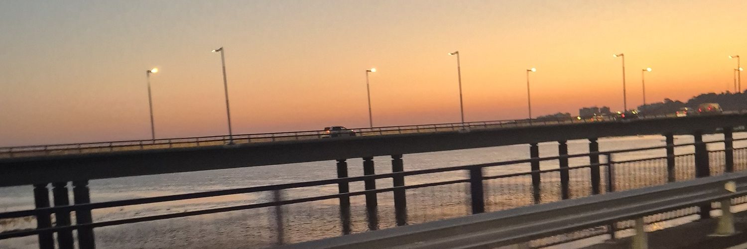 ひげを生やしたサム。(Mood: dosmilveintiseisando) banner