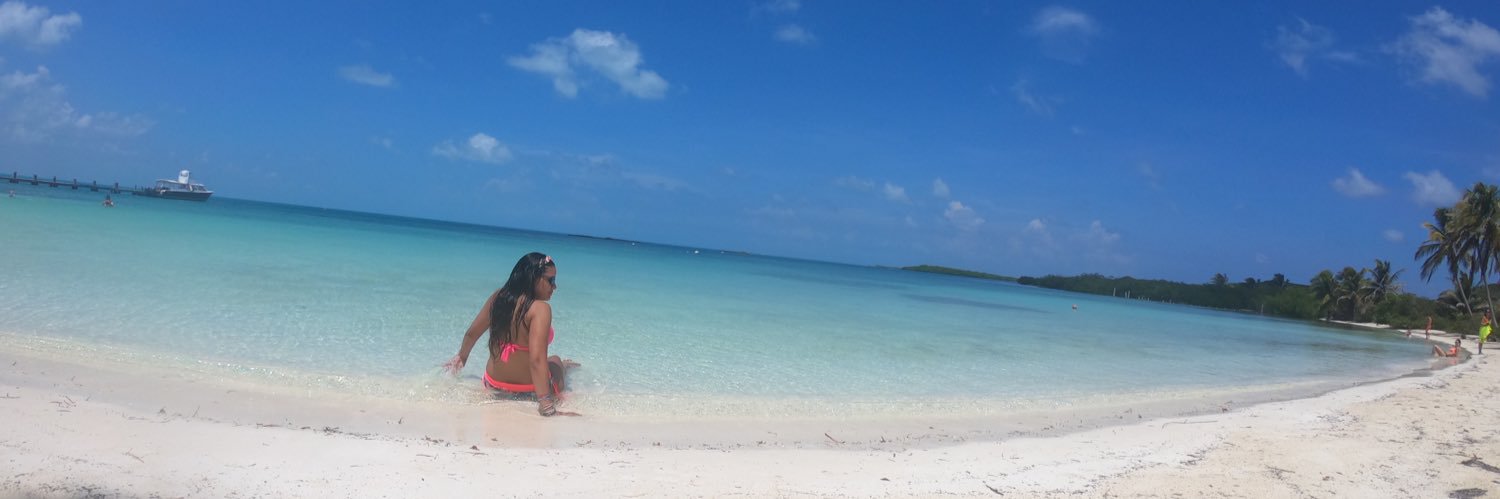 AlejandraRoaS's profile banner image