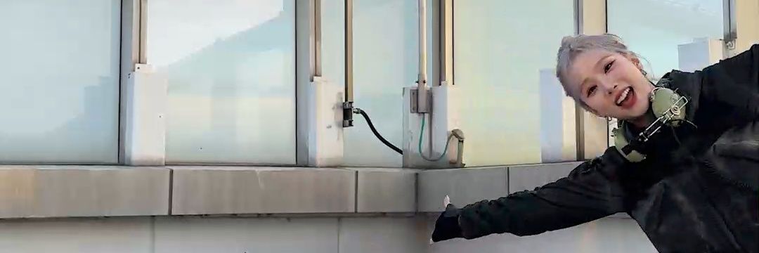 回: praying eunha onew collab🙏 banner