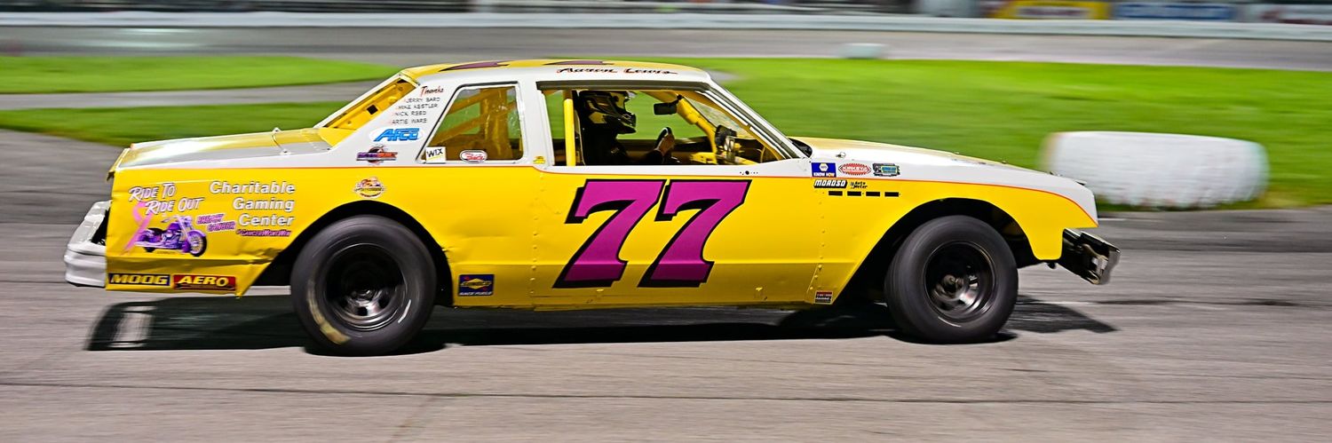 LRacing77's profile banner image