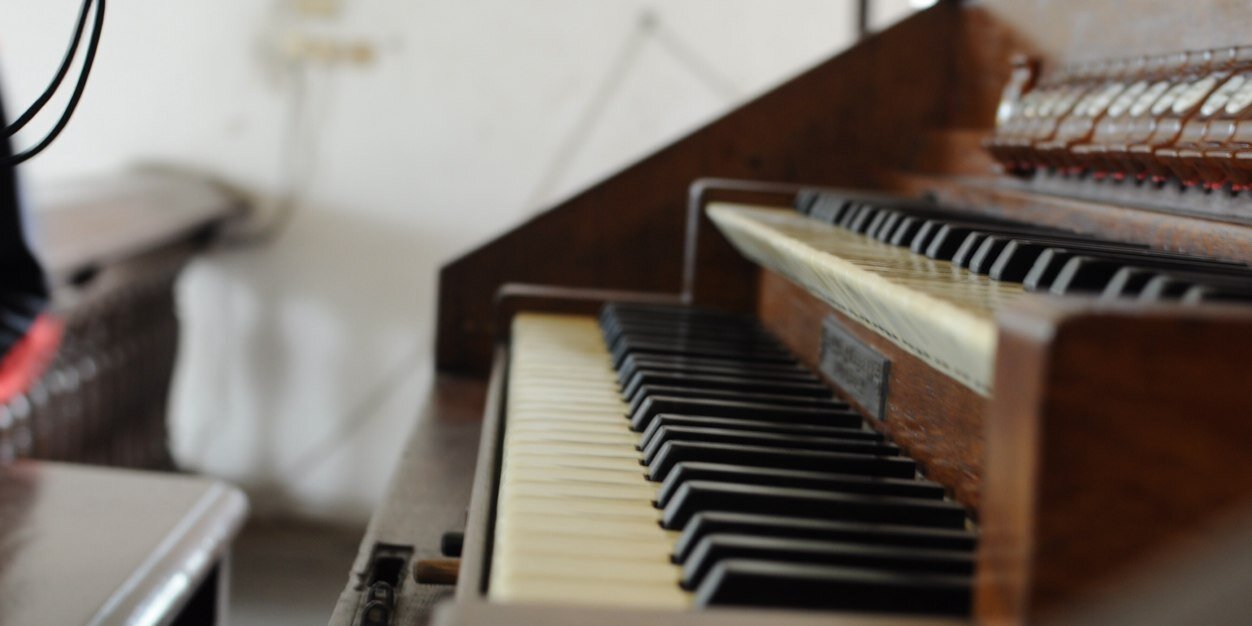 Embryakto A. Gahari banner