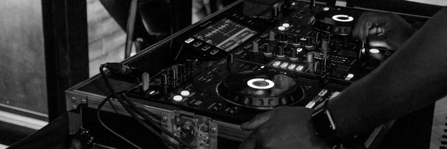 radio_mx's profile banner image