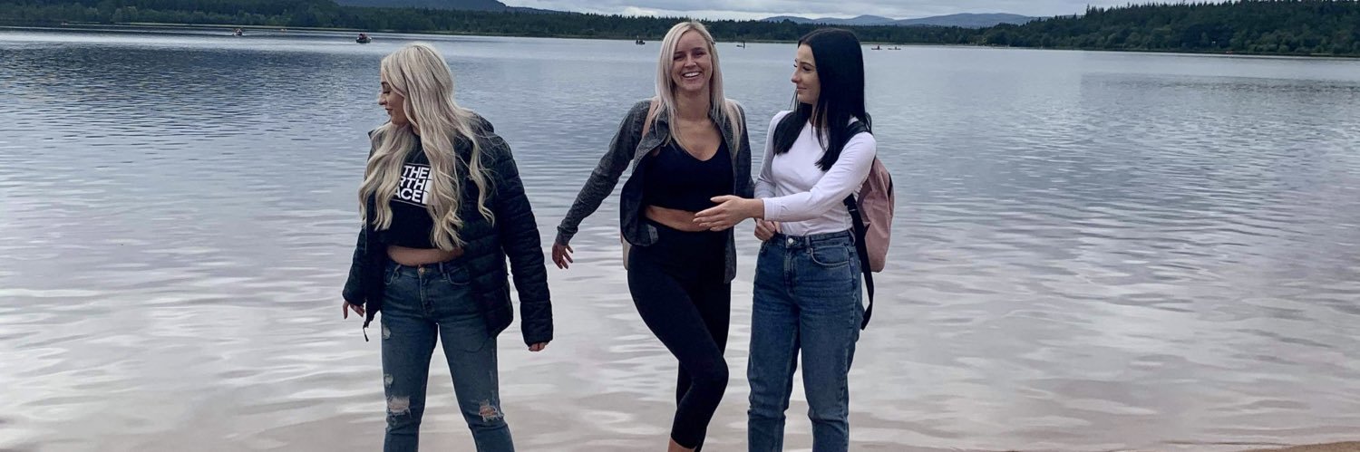 caraleveinx's profile banner image