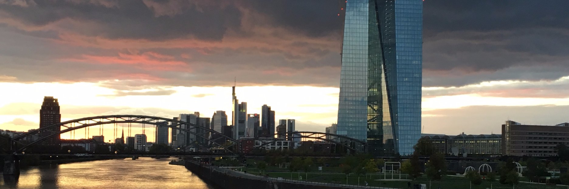 IsaScheuplein's profile banner image