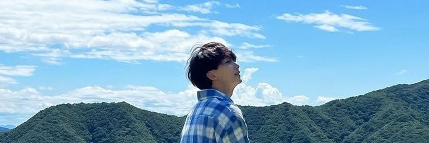 뇸 banner