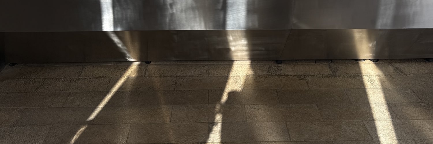 irraux's profile banner image