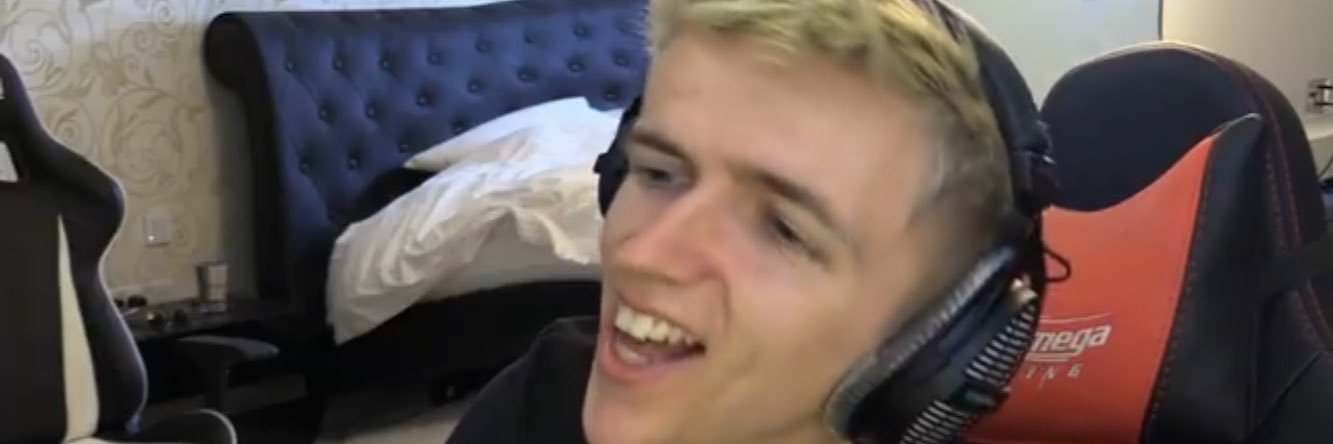 damnminterr's profile banner image