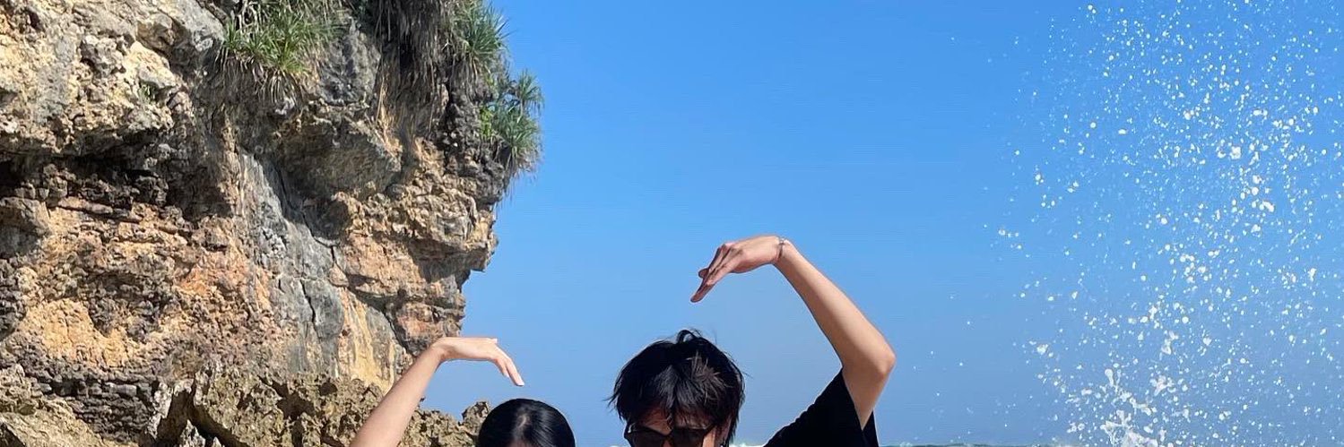 herlintong's profile banner image