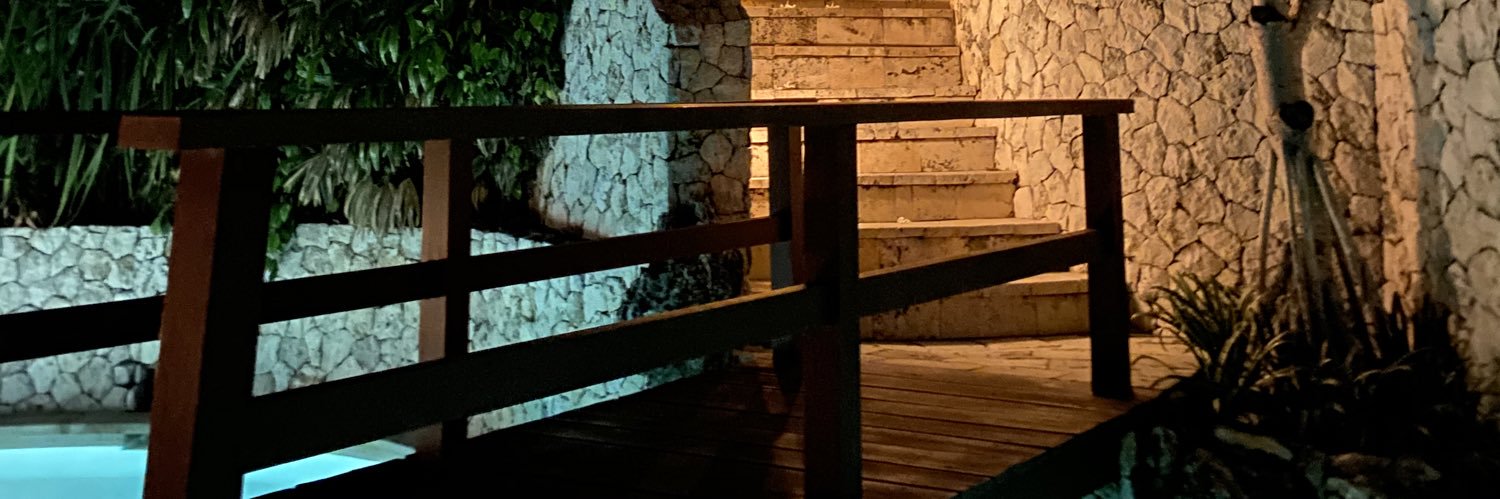 theresaria's profile banner image