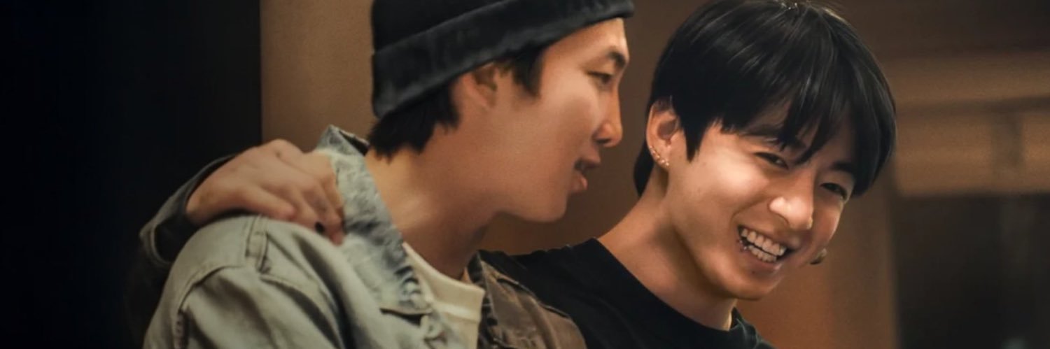 four_water's profile banner image