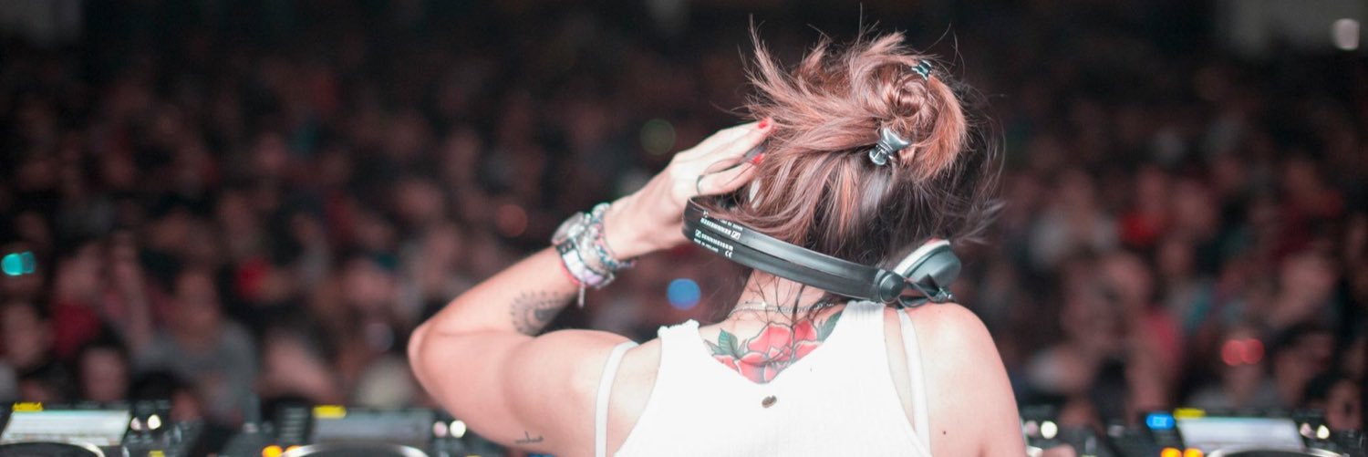 lorenamenayed's profile banner image