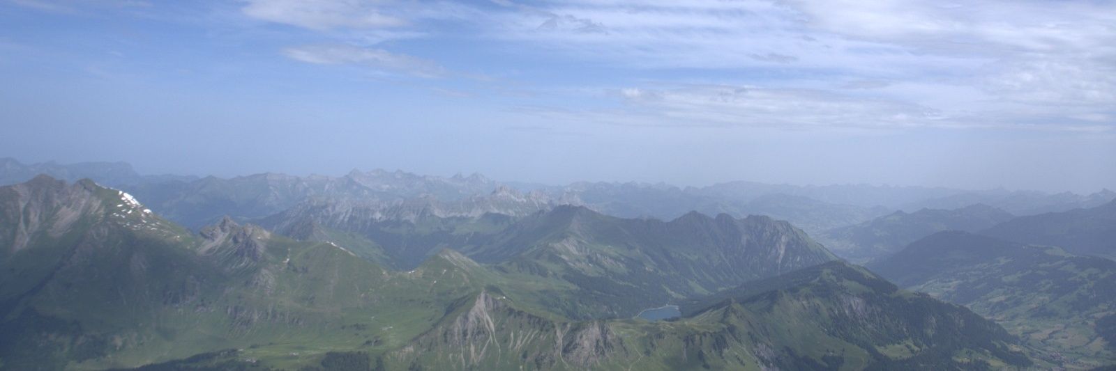 dharini_08's profile banner image