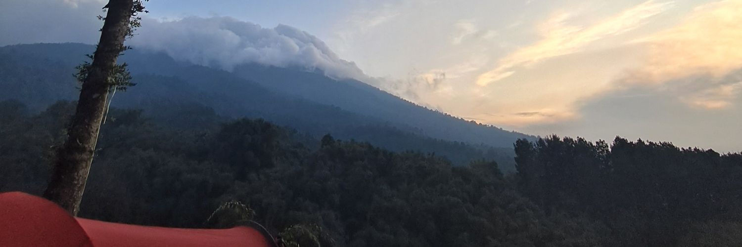 adanmakarim's profile banner image