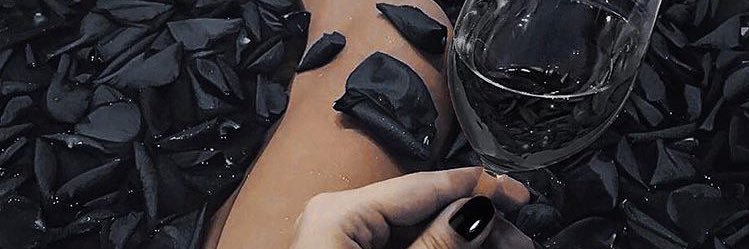 retha_wang's profile banner image
