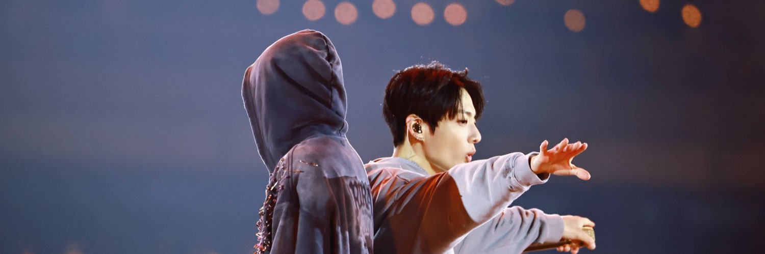 anna ؘis seeing bts! banner