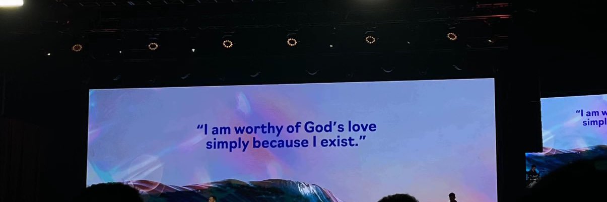 henintheclouds's profile banner image