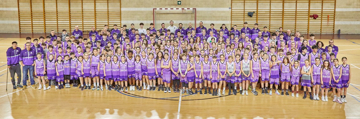 Ointxe! Saskibaloia banner