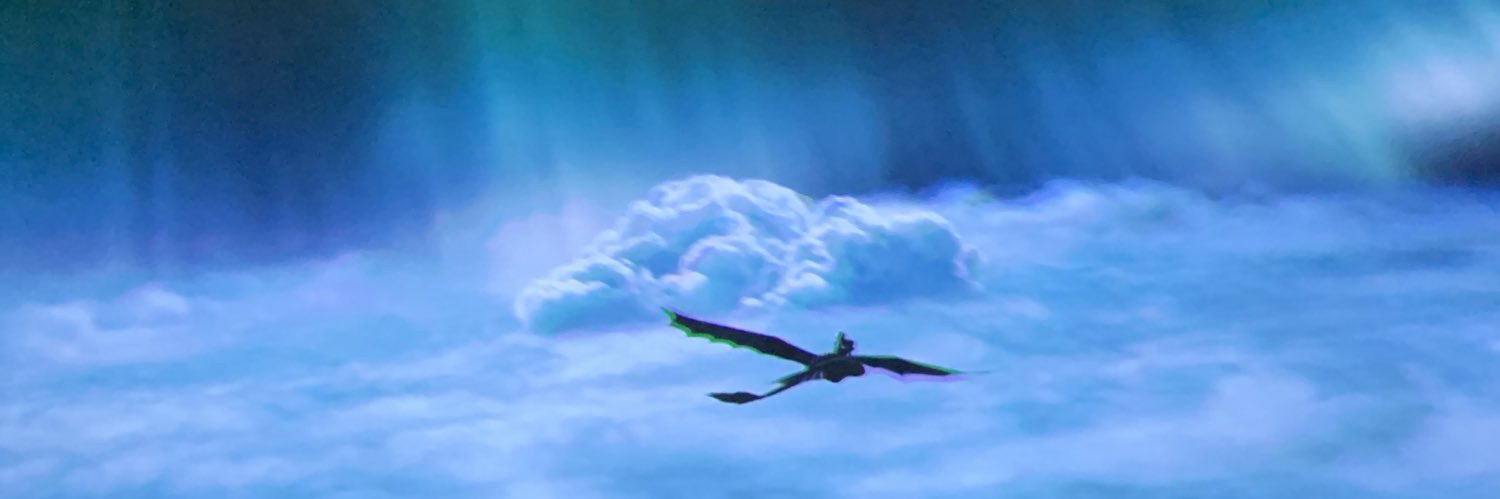 claralopesafe's profile banner image