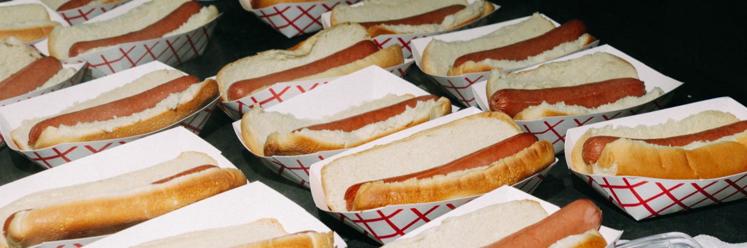 holly 🫶🏼 banner