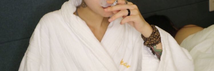 chi____to's profile banner image