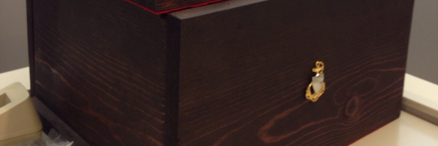 tee2grn79's profile banner image