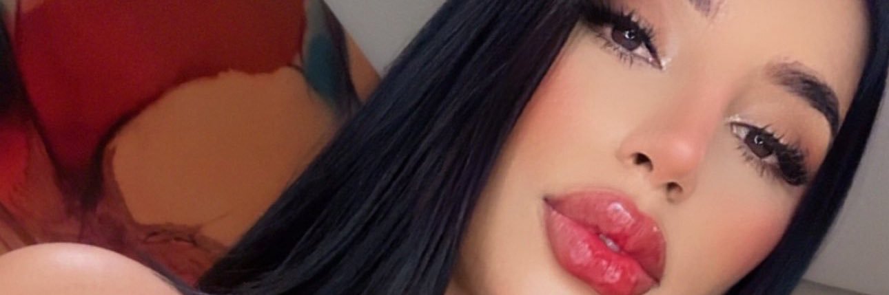 Elena_links's profile banner image