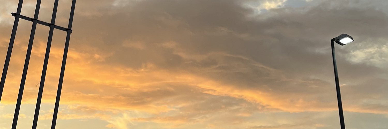 Luciaiv25's profile banner image