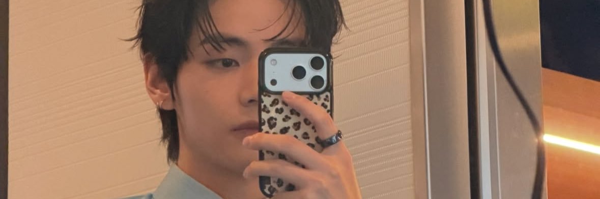 enya⚢ VERÉ A BTS banner