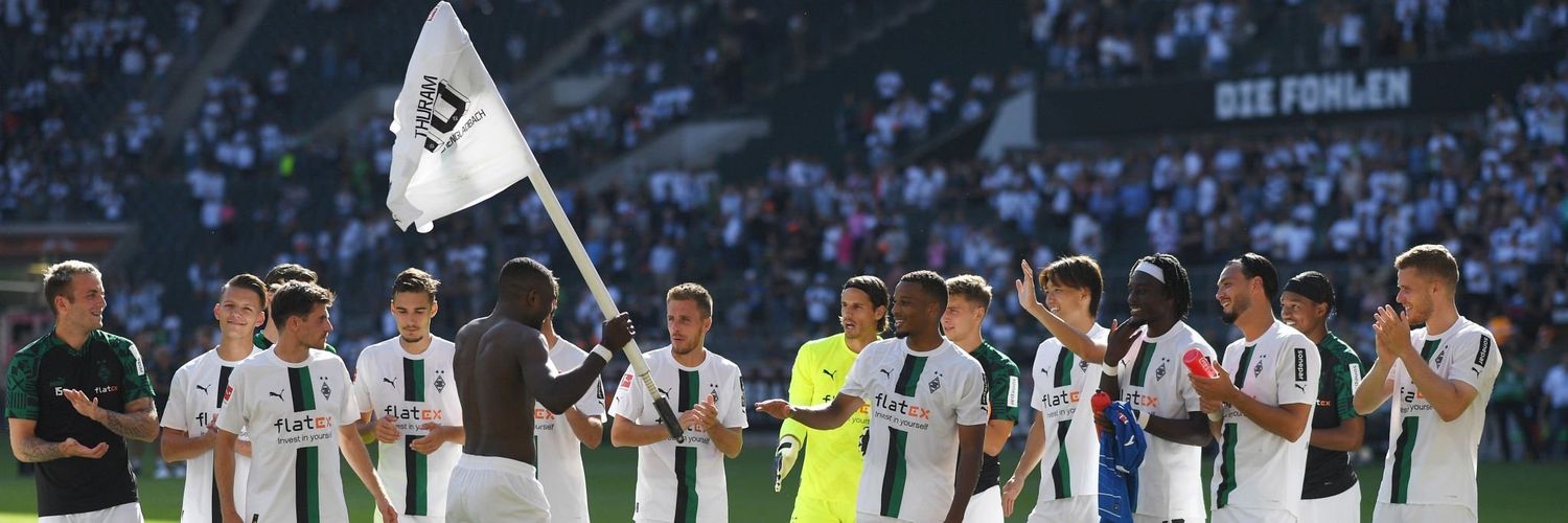 Dennis ☭ 🇵🇸 banner