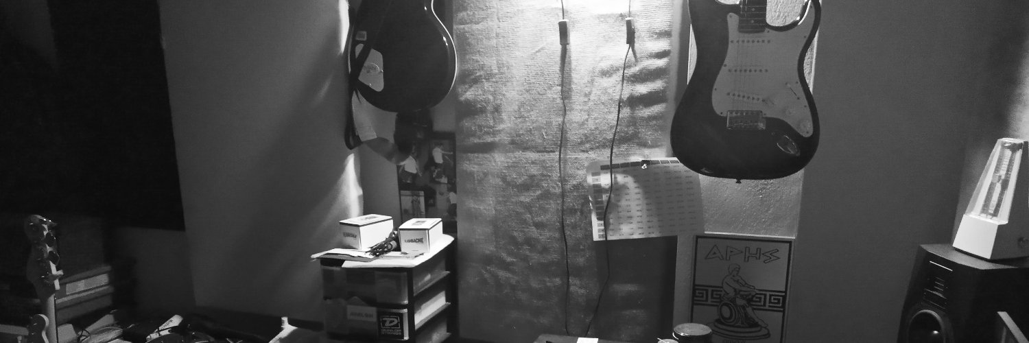 2 young 2 die, 2 old 2 insta banner