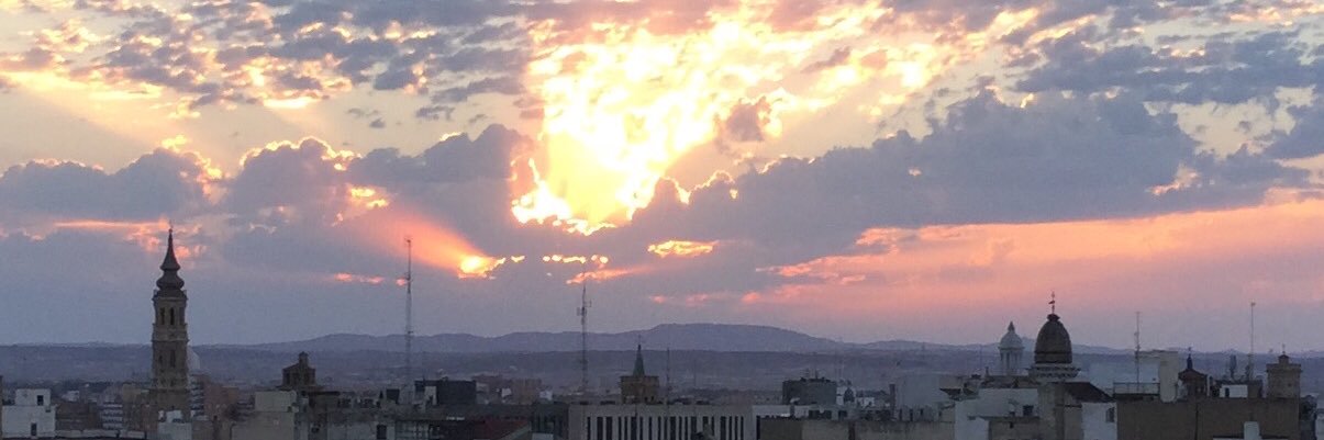 Carlos Hernández banner