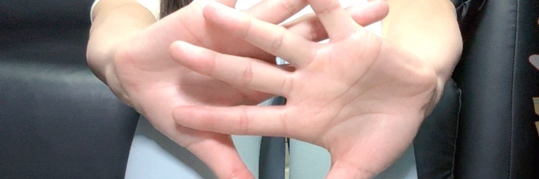 bellajone's profile banner image