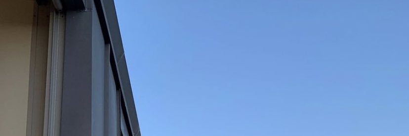 - capsule banner