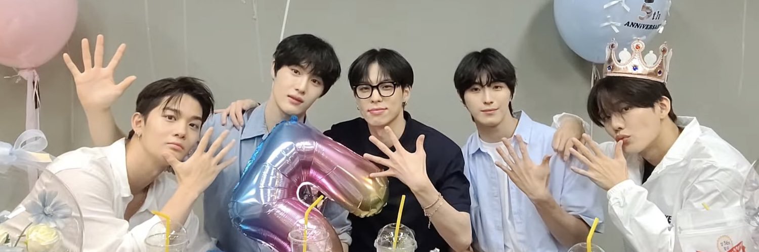 가놈투아이 🌙️⭐️+💙🦋 banner