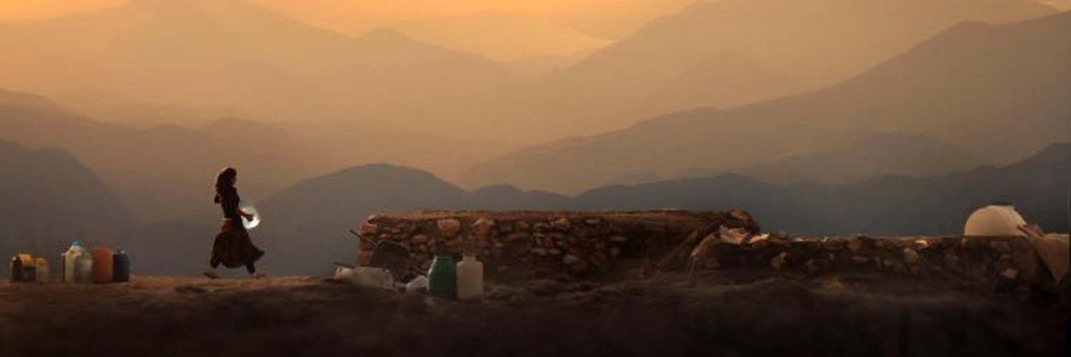nevaneval's profile banner image
