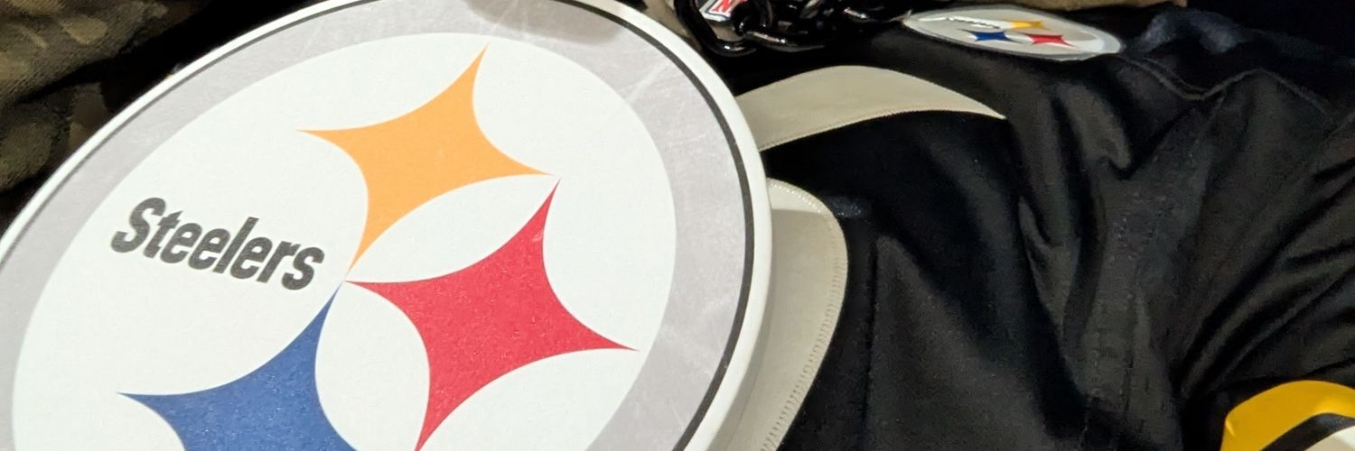 MacMonee's profile banner image