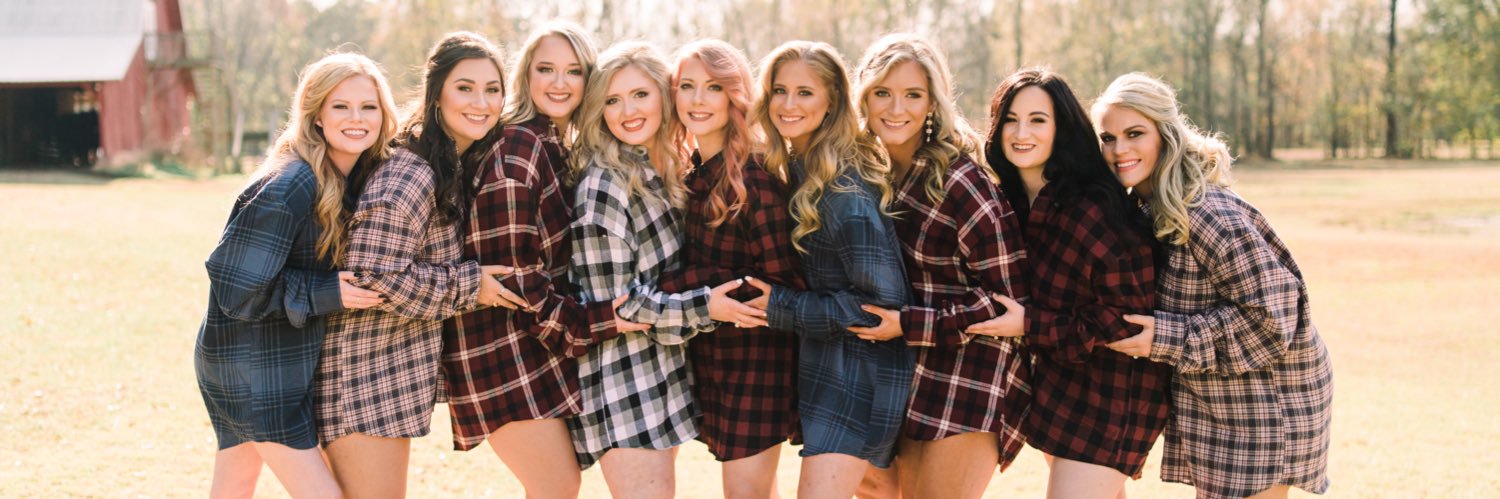 madlynelise's profile banner image